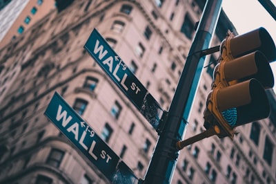 wall_street_eye_catch